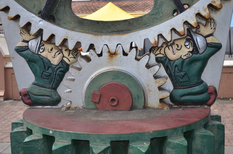 Ellena Street Pavement Art And Sculpture - Holiday Sunshine Coast 1