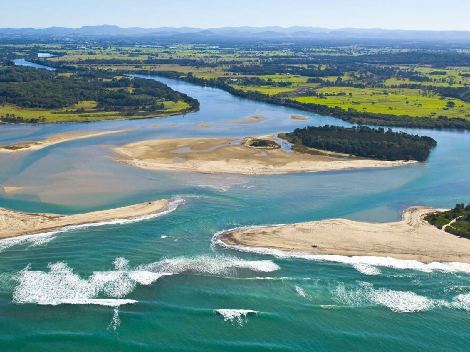 Oxley Island NSW Holiday Sunshine Coast