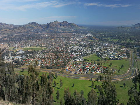 Lake Hume Loop - Sunshine Coast Tourism 2