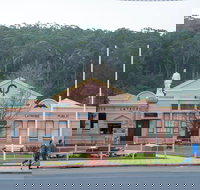 Latrobe - Sunshine Coast Tourism
