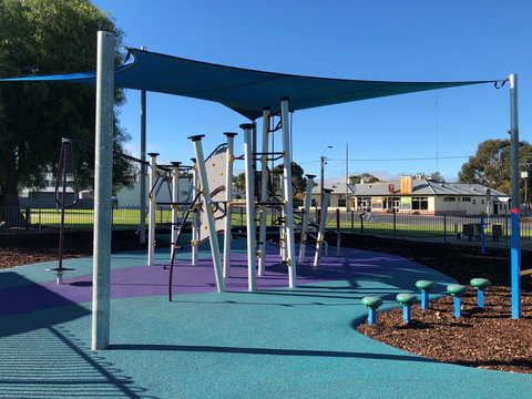 Lucindale - Sunshine Coast Tourism 0