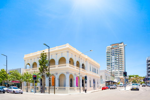 Perc Tucker Regional Gallery - Holiday Sunshine Coast 0