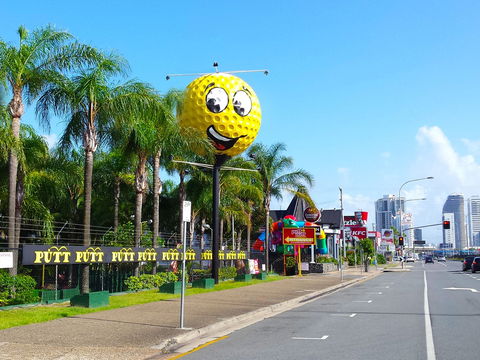 Putt Putt Mermaid Beach - Sunshine Coast Tourism 2