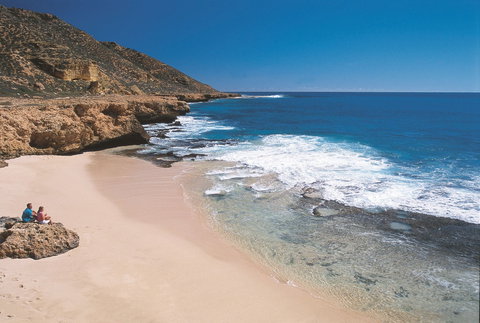 Red Bluff - Sunshine Coast Tourism 0