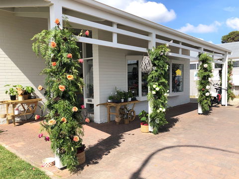 Robe Flower School - Sunshine Coast Tourism 1