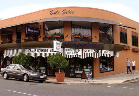 Rosalie Village - Holiday Sunshine Coast 0