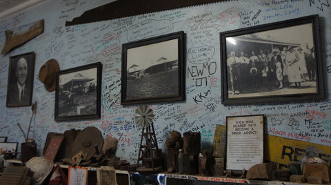 Barrow Creek Hotel - Holiday Sunshine Coast 2