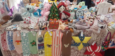 Campbelltown Craft Society - Holiday Sunshine Coast 2