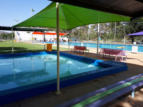 Cootamundra Municipal Swimming Pool - Sunshine Coast Tourism 2