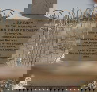 Darke's Grave - Sunshine Coast Tourism