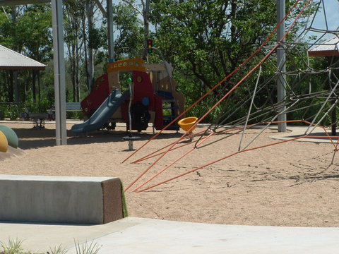 Edward Lloyd Park, Marian - Holiday Sunshine Coast 2