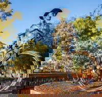 Laverton - Holiday Sunshine Coast