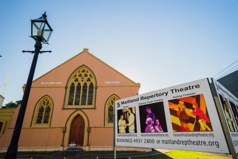 Maitland Repertory Theatre - Sunshine Coast Tourism 1