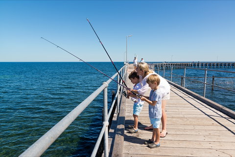 Moonta Bay Jetty - Sunshine Coast Tourism 1