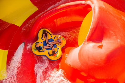 Raging Waters Sydney - Sunshine Coast Tourism 0