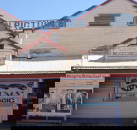 Sun Pictures Theatre - Holiday Sunshine Coast