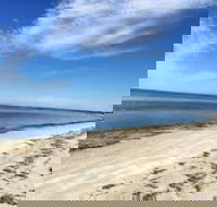 Brownlow Beach - Holiday Sunshine Coast