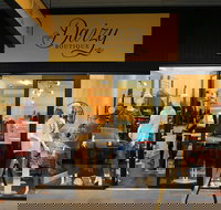 Daizy Boutique - Holiday Sunshine Coast