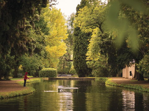 Derwent Valley And Central Highlands - Sunshine Coast Tourism 0