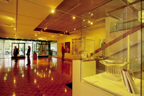 Hamilton - Holiday Sunshine Coast 2