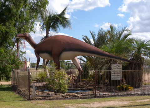 Muttaburrasaurus Langdoni Replica - Sunshine Coast Tourism 0