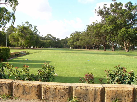 Pinjarra Golf Club - Sunshine Coast Tourism 1