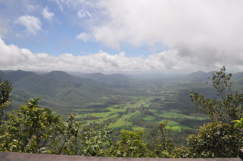 Pinnacle - Sunshine Coast Tourism 0