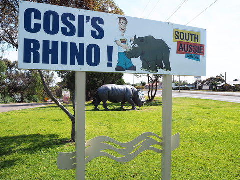 Tailem Bend Rhino Park And Dickson Reserve - Sunshine Coast Tourism 1