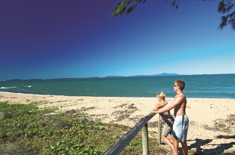 Forrest Beach - Sunshine Coast Tourism 0
