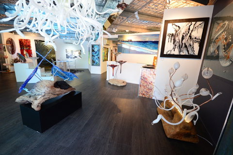 GlassXpressions Art Gallery - Holiday Sunshine Coast 2