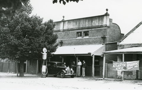 Jindera Heritage Walk - Sunshine Coast Tourism 0