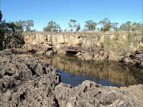 Kooroorinya Falls Nature Reserve - Holiday Sunshine Coast 0