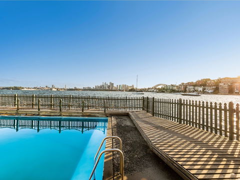 Maccallum Pool - Holiday Sunshine Coast 0
