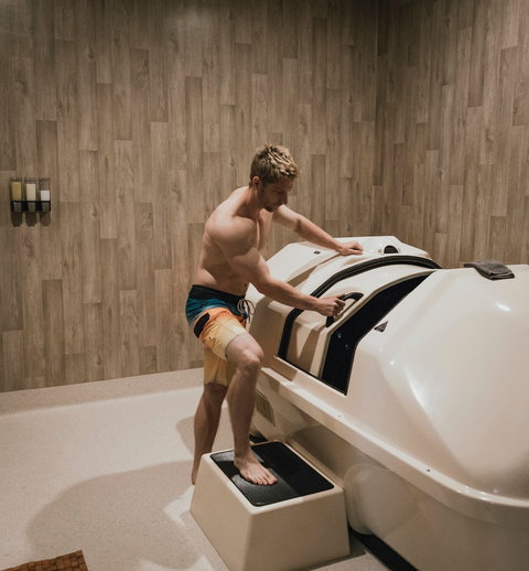 Newcastle Float Centre - Holiday Sunshine Coast 0