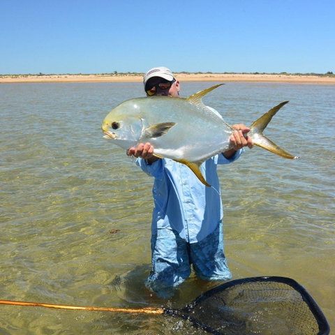 Ningaloo Fly Fishing - Sunshine Coast Tourism 1