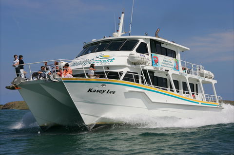 Phillip Island Experience - Sunshine Coast Tourism 2