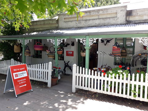 Zambezi Crafts - Sunshine Coast Tourism 0