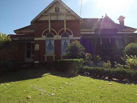 Antiques Of The Riverina - Antique Trail - Sunshine Coast Tourism 1