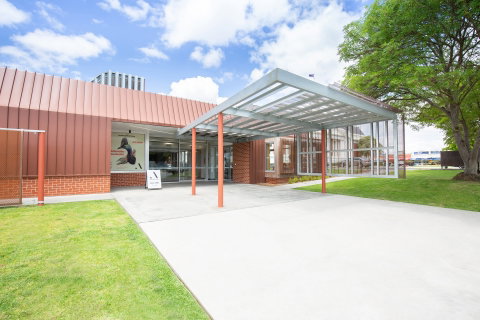 Ararat Gallery TAMA - Holiday Sunshine Coast 1