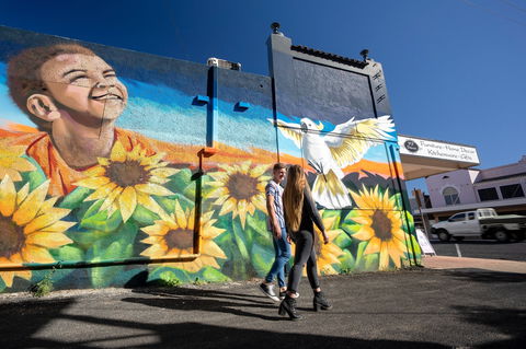 Art Trails In The Moree Plains - Sunshine Coast Tourism 2