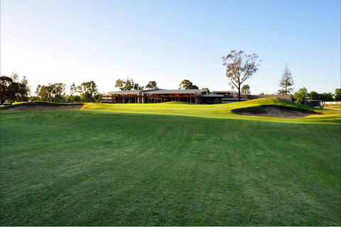 Ballarat Golf Club - Holiday Sunshine Coast 0