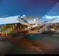 Cooma Cottage - Sunshine Coast Tourism