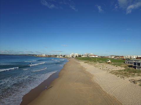 Elouera Beach Cronulla - Sunshine Coast Tourism 1