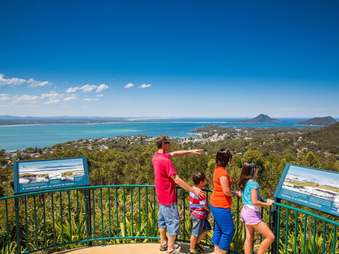 Gan Gan Hill Lookout - Holiday Sunshine Coast 0