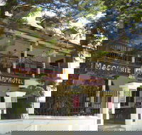 Macquarie Arms Hotel - Holiday Sunshine Coast