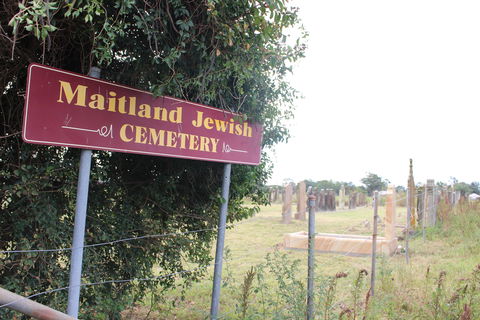 Maitland Jewish Cemetery - Sunshine Coast Tourism 0