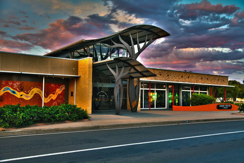 Miles - Holiday Sunshine Coast 1