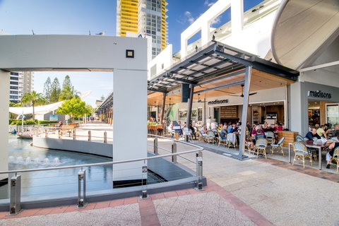 The Oasis - Sunshine Coast Tourism 2