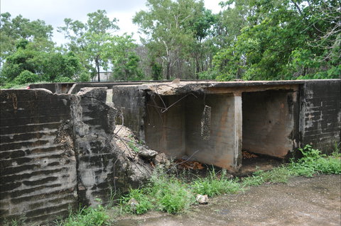WWII Quarantine Anti Aircraft Battery Site - Holiday Sunshine Coast 1
