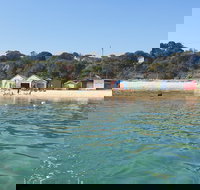 Mothers Beach Mornington - Holiday Sunshine Coast